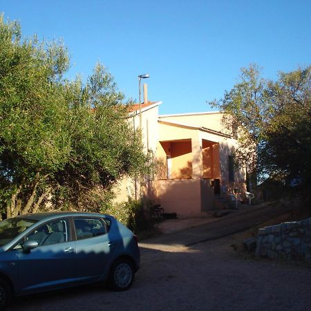 Casa Vacanza Costa Rossa Vista Mare Trinità dʼAgultu Екстериор снимка