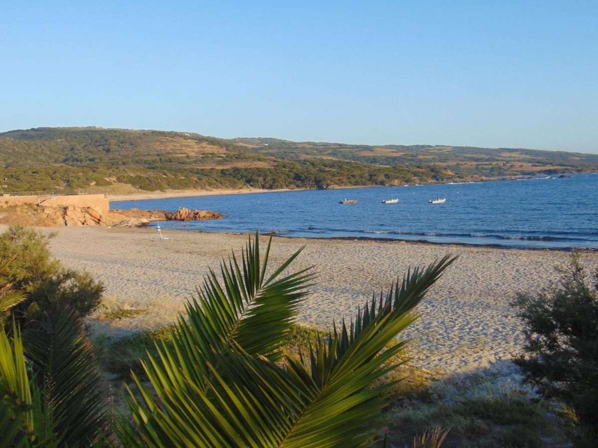 Casa Vacanza Costa Rossa Vista Mare Trinità dʼAgultu Екстериор снимка