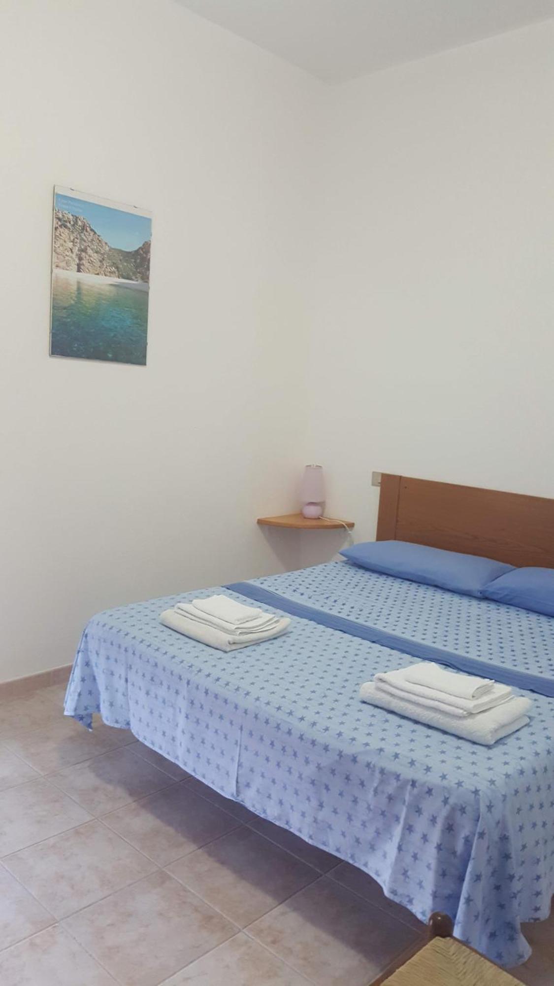 Casa Vacanza Costa Rossa Vista Mare Trinità dʼAgultu Стая снимка